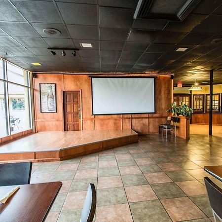 Econo Lodge Ormond Beach Bagian luar foto