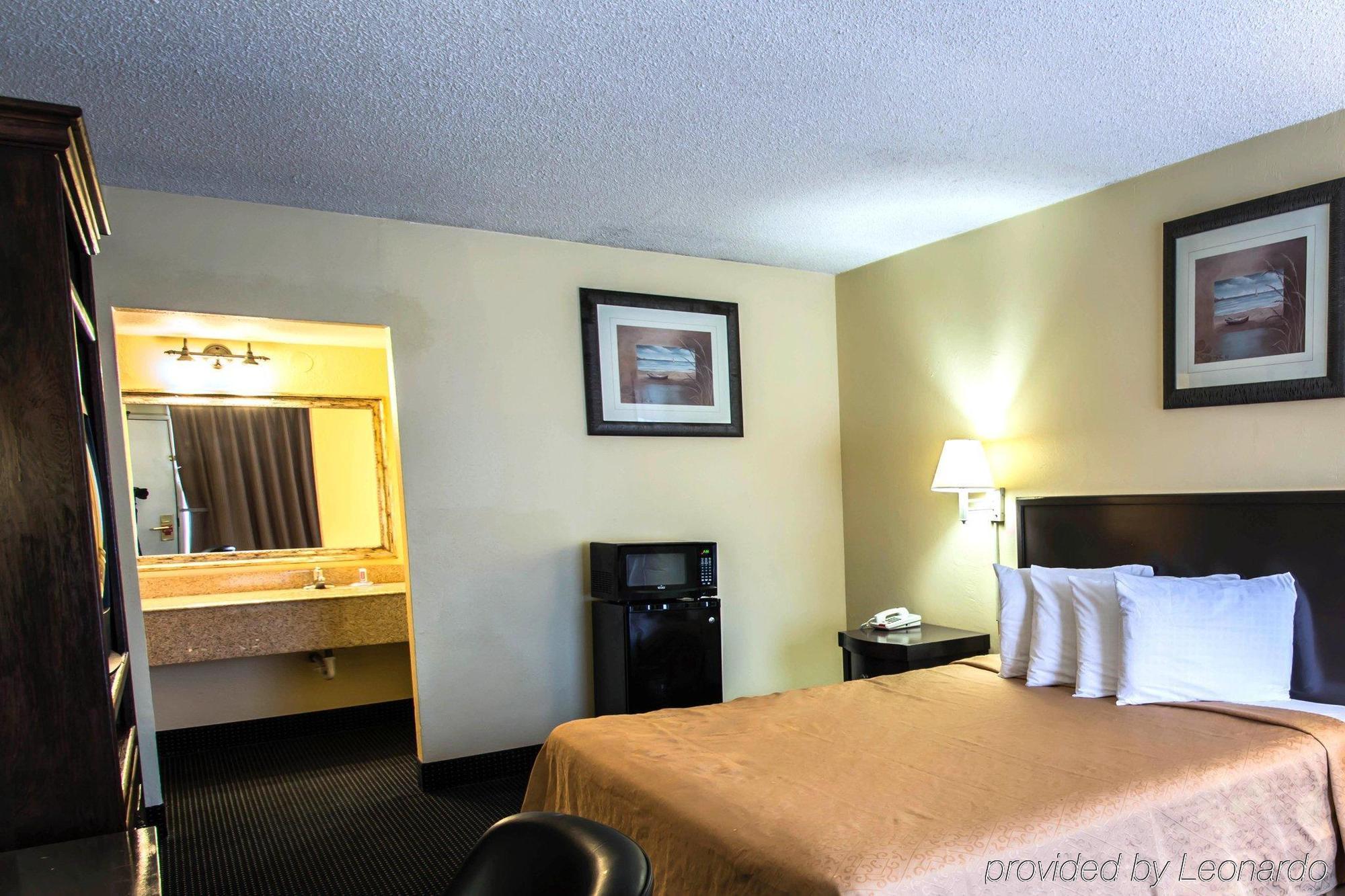 Econo Lodge Ormond Beach Bagian luar foto