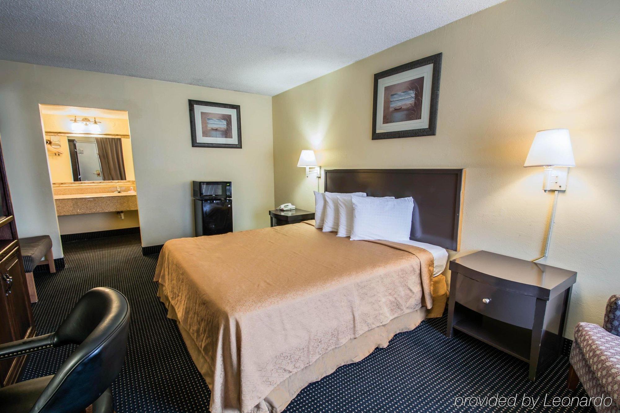 Econo Lodge Ormond Beach Bagian luar foto