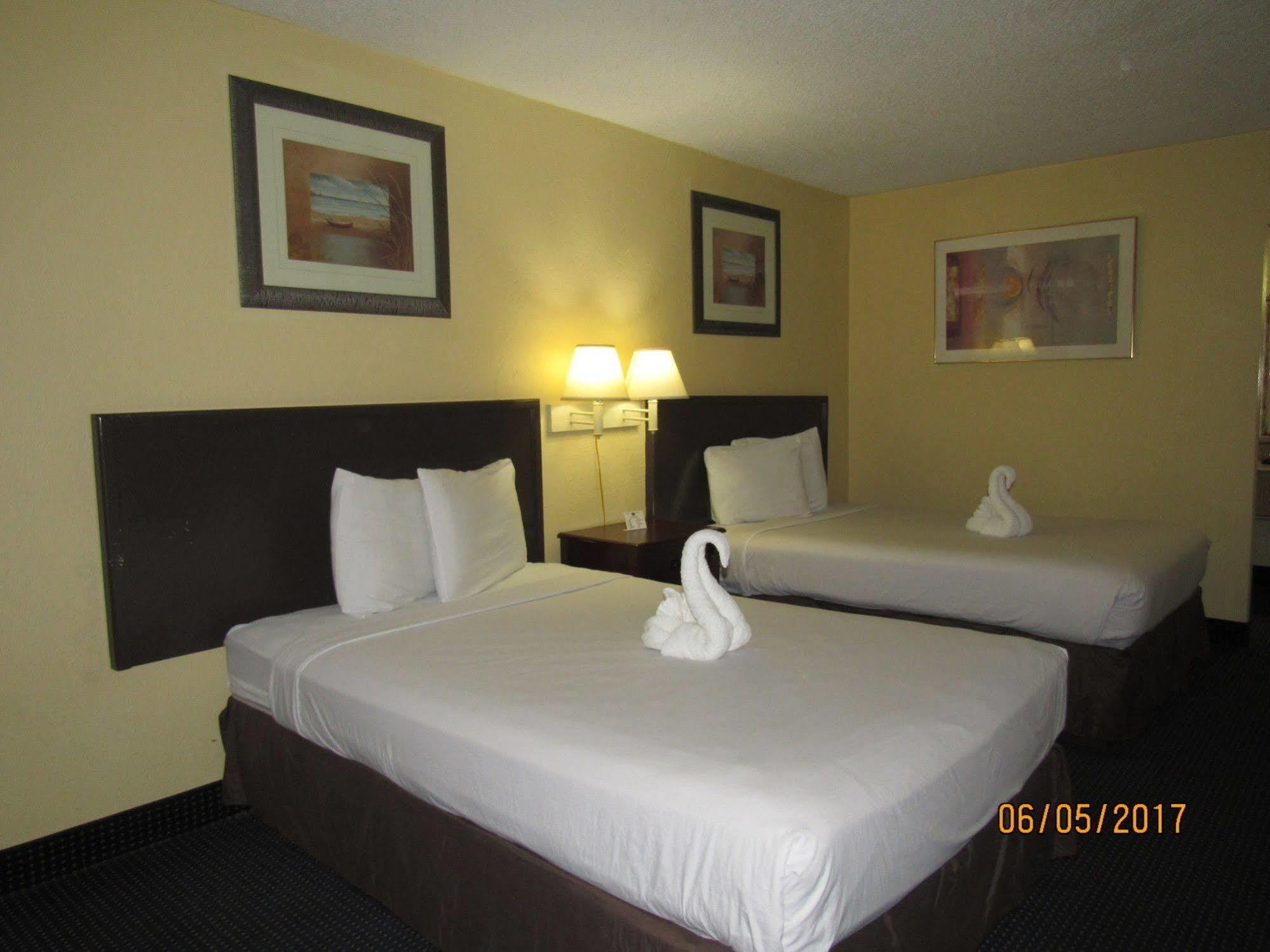 Econo Lodge Ormond Beach Bagian luar foto