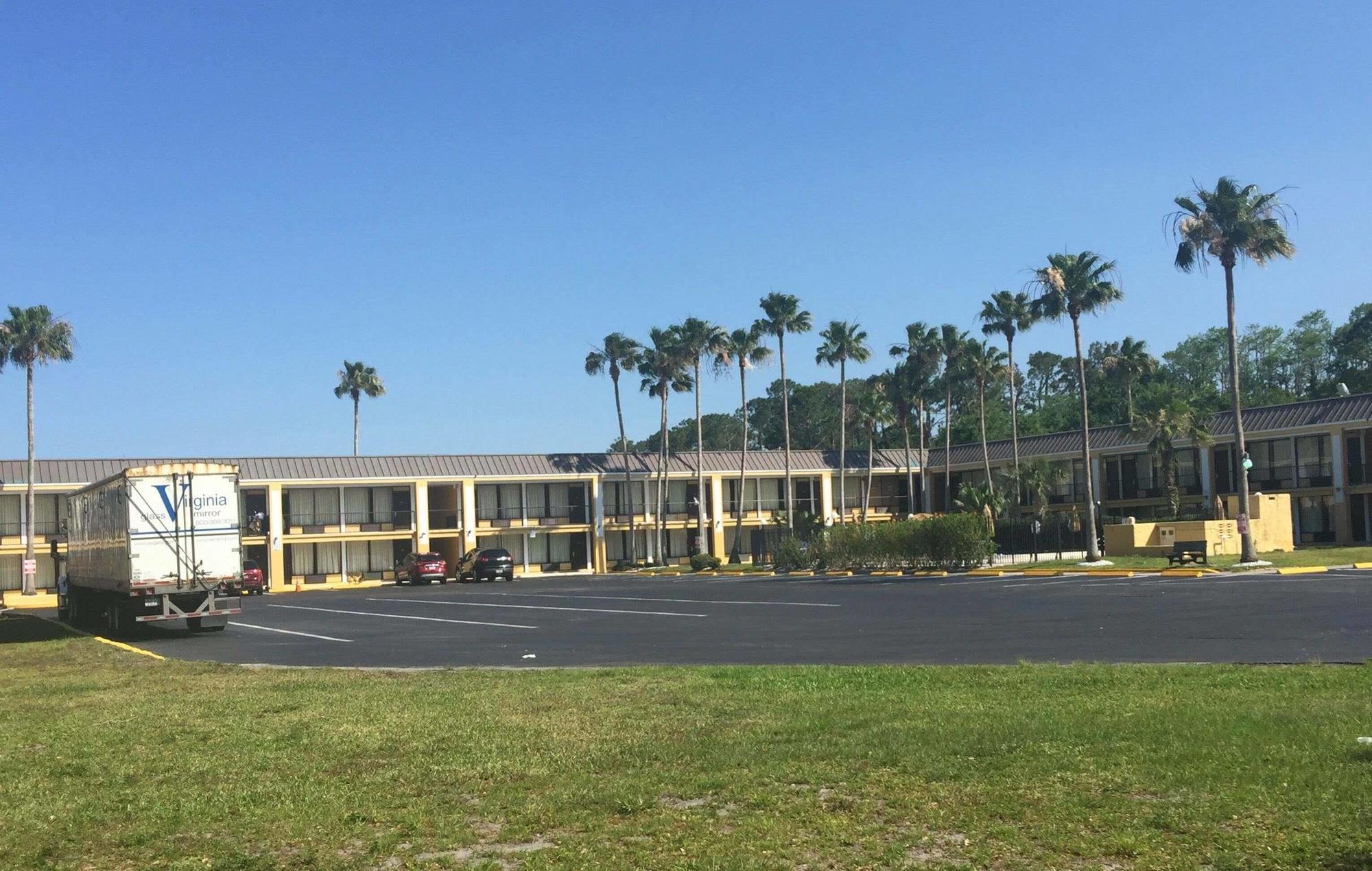 Econo Lodge Ormond Beach Bagian luar foto